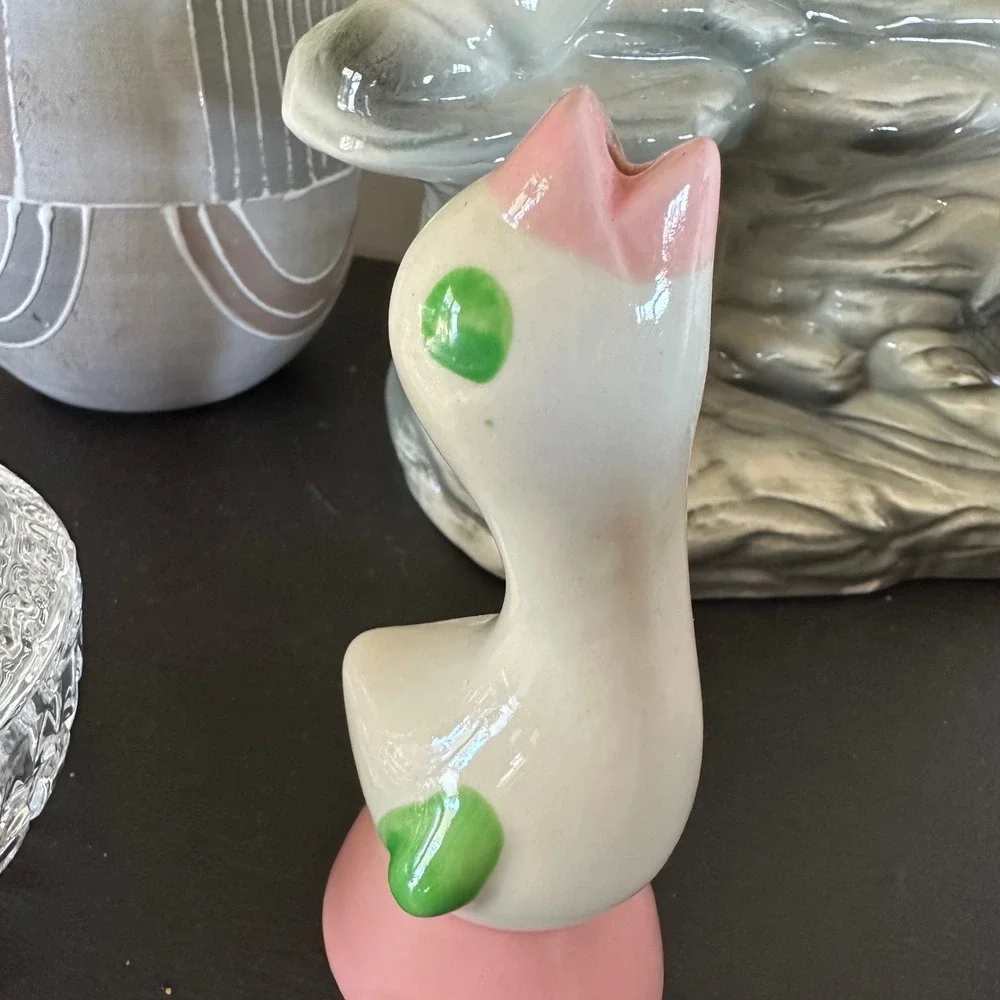 Shawnee vintage ceramic